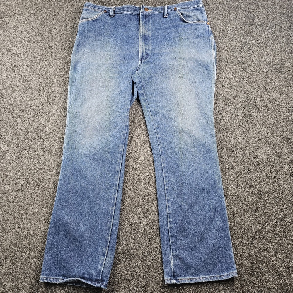 Wrangler 947STR Jeans Mens 42x32 Made In USA‎ Medium Wash Straight Leg Denim